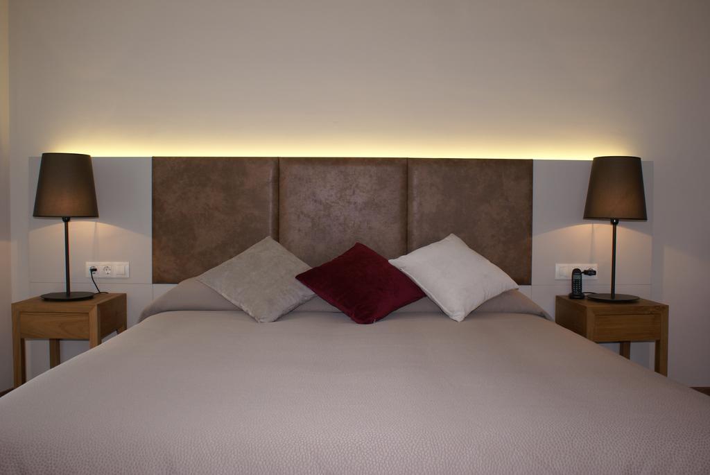 Aparthotel K Φιγκέρες Δωμάτιο φωτογραφία